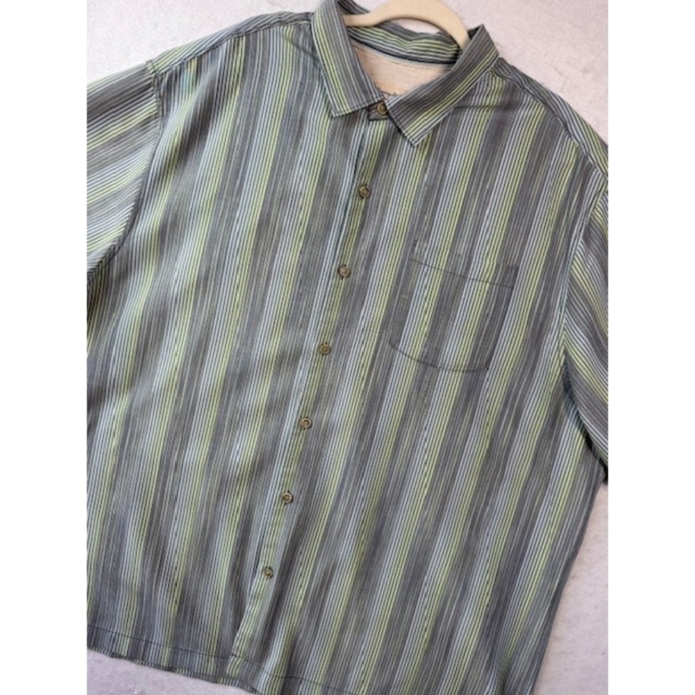 Tommy Bahama Mens 2XB‎ 2X 100% Silk Striped Short Sleeve Button Up Camp Shirt